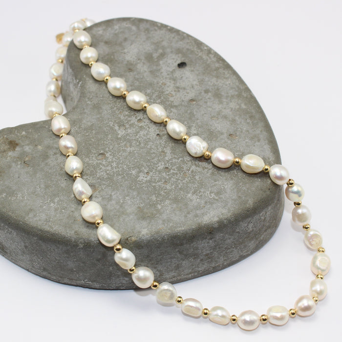 Pearl necklace 6mm