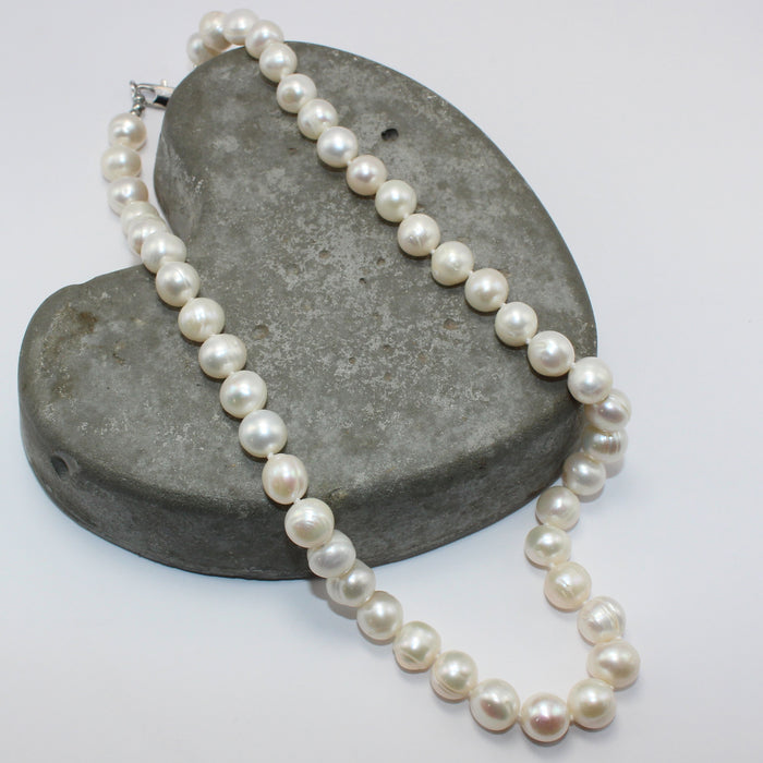 Pearl necklaces 8mm-9mm
