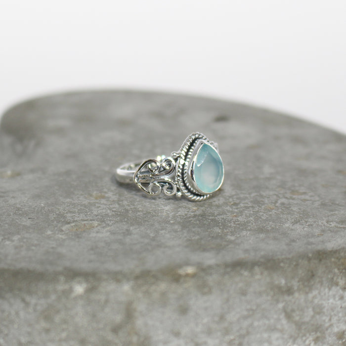 Vivian ring  in aqua chaceldony sterling silver