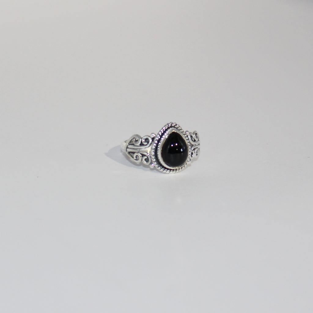 Vivian ring  in onyx sterling silver