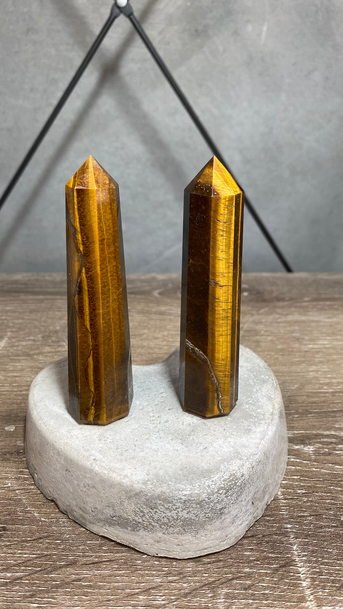 Tiger eye tower 10cm