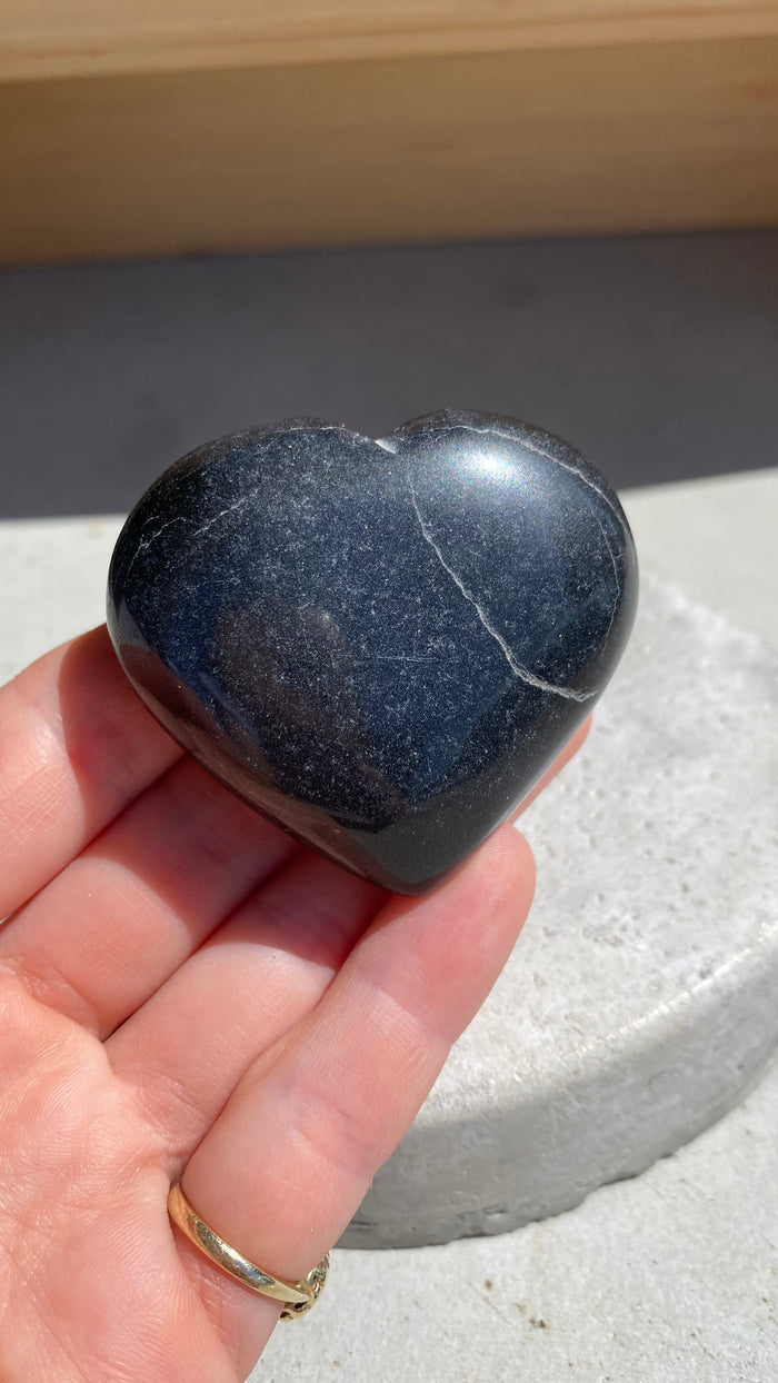 Obsidian puff heart